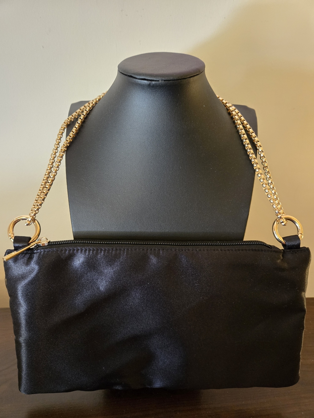 Classic Black Satin Shoulder Bag with Gold Chain Strap - Picture 2 of 4